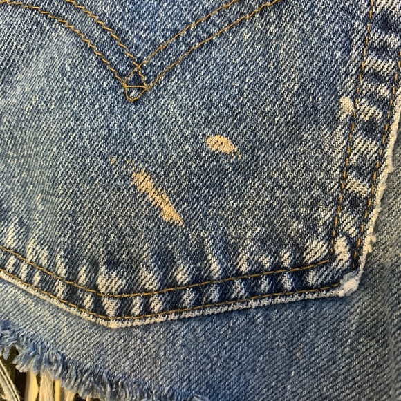 Levis First of a kind fringe denim cut off shorts - Picture 4 of 6